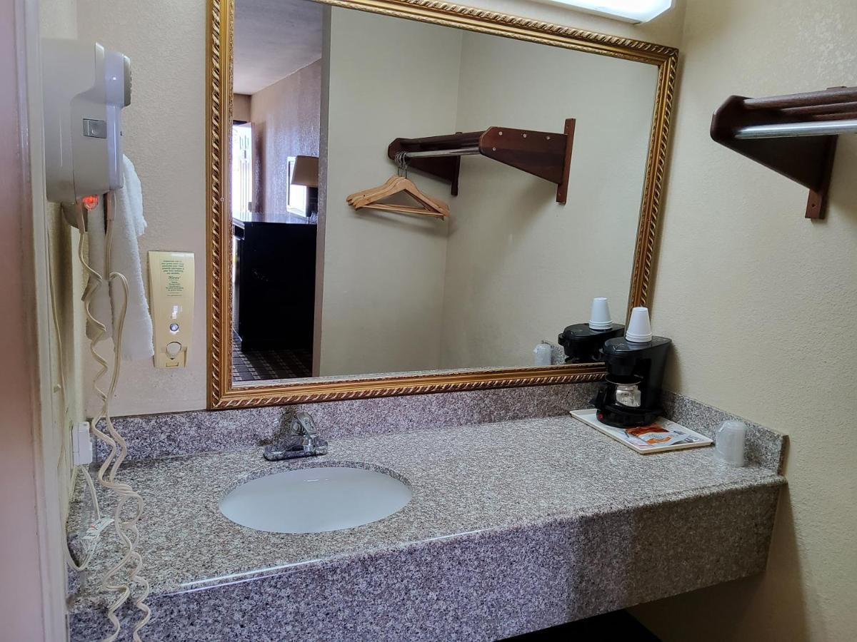 Budget Inn Техаркана Экстерьер фото